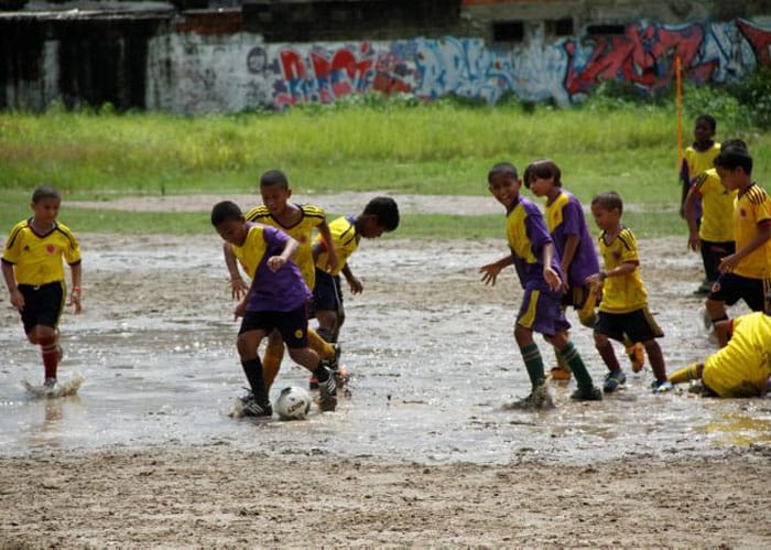 fútbol y agentes del cambio