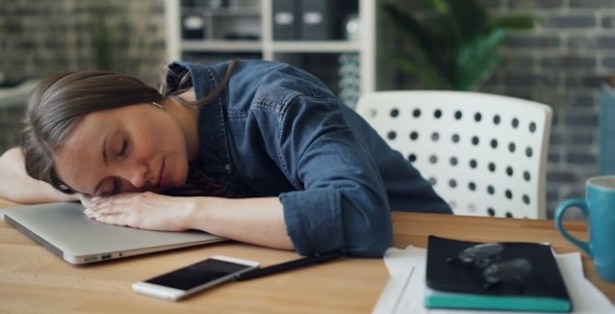 El cuidado del sueño y del descanso son claves para la productividad y bienestar en las organizaciones.