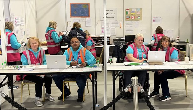 Cómo iniciar la conversación sobre Inteligencia Artificial en las empresas, a propósito de la elección del Papa Leon XIV y su apreciación sobre la revolución industrial.